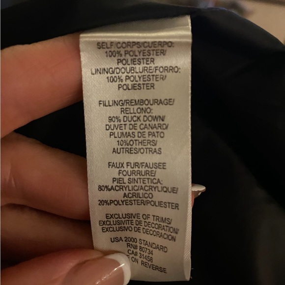 Cozy puffy down filled BCBG hooded jacket. Size XS - Picture 2 of 4